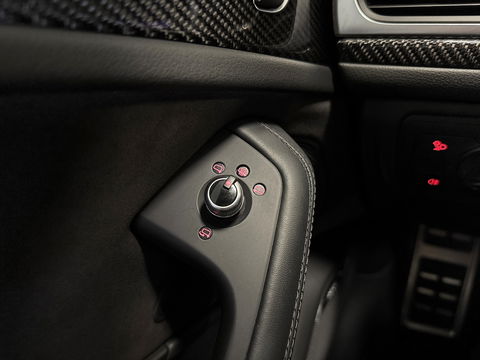 Audi RS6 4.0 TFSI Quattro Performance Pro Line Plus | 605 PK! | Keramische Remmen | Panoramadak | Leder | Apple Carplay | Android Auto | Adaptieve Cruise Control | Dodehoek Sensor | Lane Assist | Bose | 360° Graden Camera |