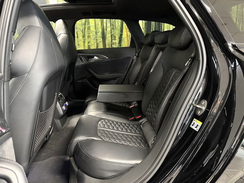 Audi RS6 4.0 TFSI Quattro Performance Pro Line Plus | 605 PK! | Keramische Remmen | Panoramadak | Leder | Apple Carplay | Android Auto | Adaptieve Cruise Control | Dodehoek Sensor | Lane Assist | Bose | 360° Graden Camera |