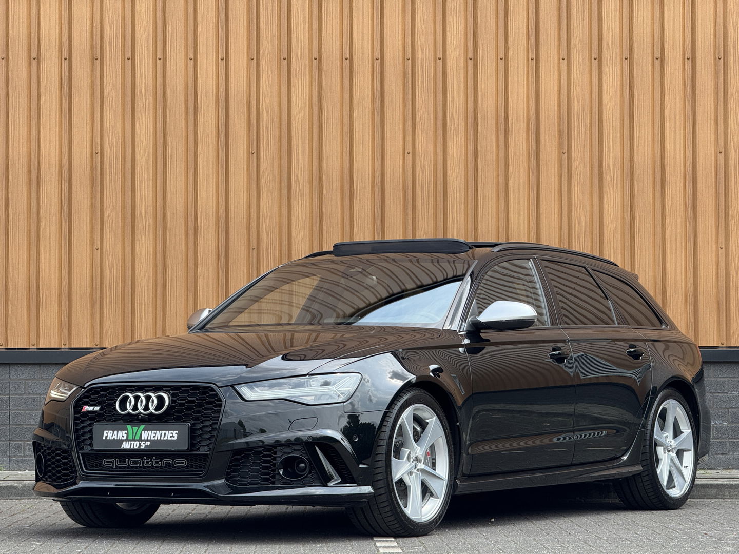 Audi RS6 4.0 TFSI Quattro Performance Pro Line Plus | 605 PK! | Keramische Remmen | Panoramadak | Leder | Apple Carplay | Android Auto | Adaptieve Cruise Control | Dodehoek Sensor | Lane Assist | Bose | 360° Graden Camera |