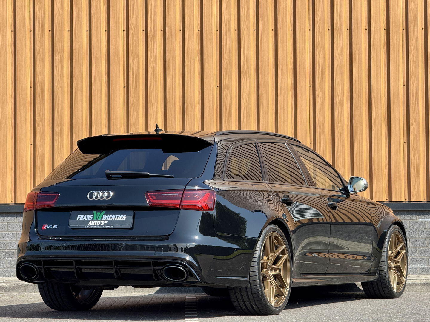 Audi RS6 4.0 TFSI Quattro Performance Pro Line Plus | 605 PK! | Keramische Remmen | Panoramadak | Leder | Apple Carplay | Android Auto | Adaptieve Cruise Control | Dodehoek Sensor | Lane Assist | Bose | 360° Graden Camera |