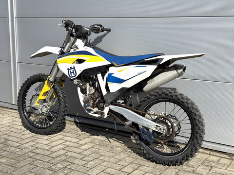 Husqvarna FE 350 | 92 uur | 4-Takt | Elektrische start | Vorkbeschermers Polisport | Crossmotor |