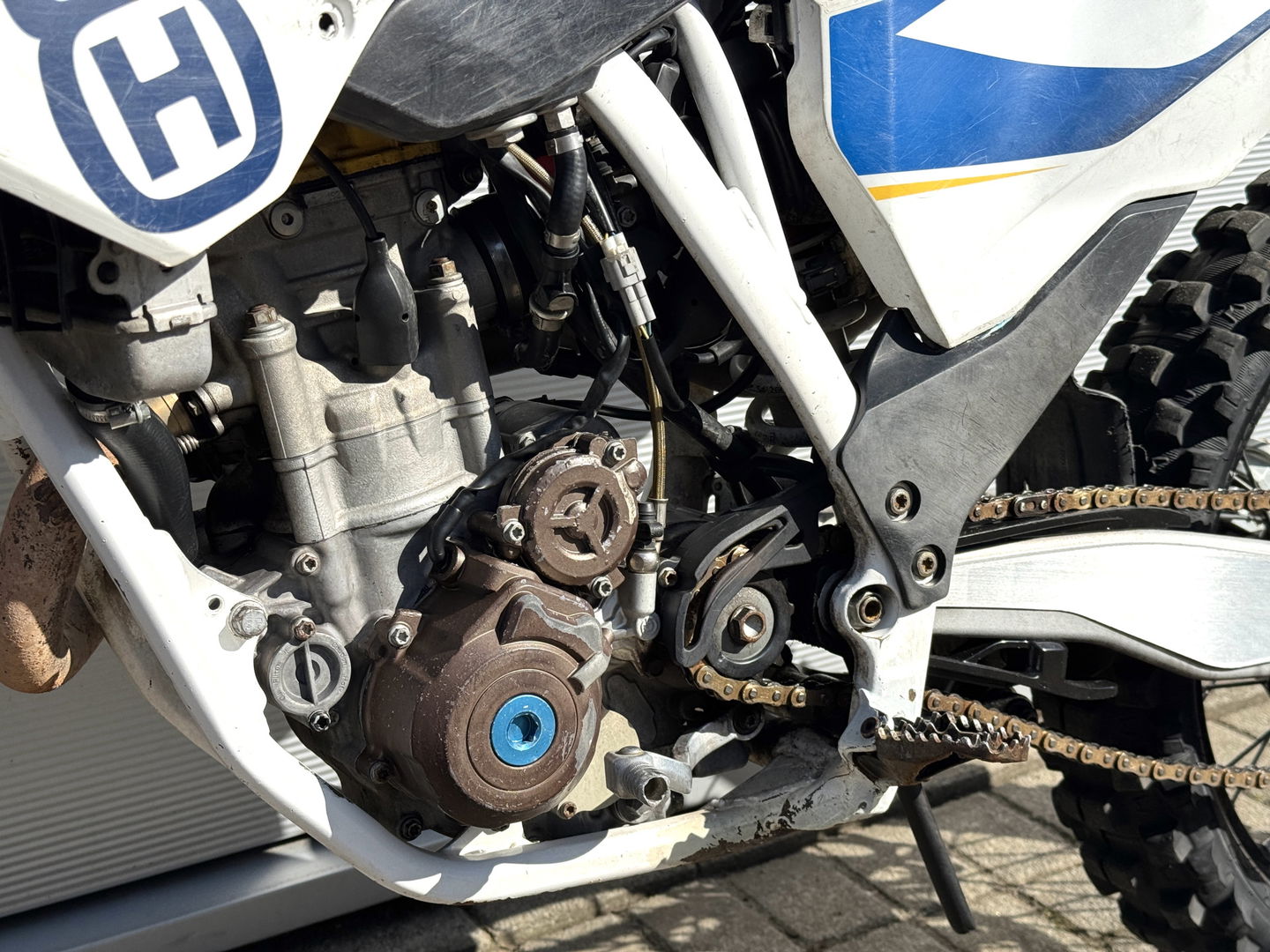 Husqvarna FE 350 | 92 uur | 4-Takt | Elektrische start | Vorkbeschermers Polisport | Crossmotor |