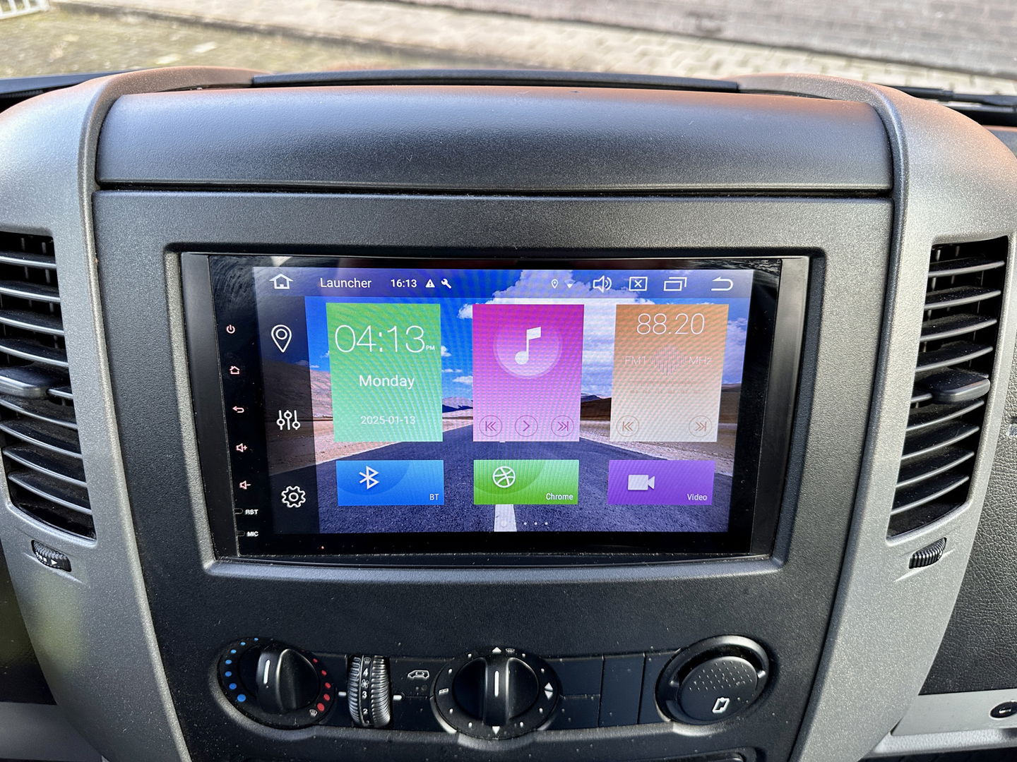 Mercedes-Benz Sprinter 310 2.2 CDI 432 | 3500 KG! | Laad vermogen 1397 KG | Cruise Control | Navigatie  | Bluetooth | Trekhaak |