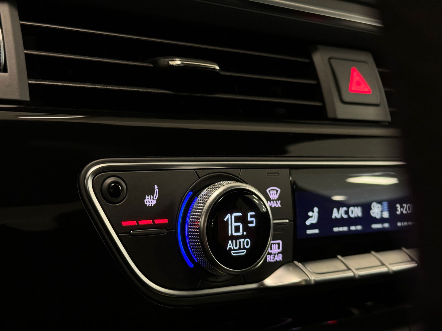 Audi A5 Coupé 2.9 TFSI RS 5 quattro Pro Line Plus | 451 PK! | Panoramadak | Bang & Olufsen | Dynamic Pakket | Head-Up Display | 360 Graden Camera | Apple Carplay | Adaptieve Cruise Control | DAB | Led Matrix |