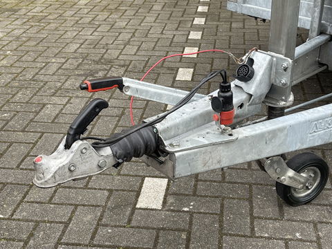 Saris C3000 | Marge! | Dubbelasser | Laadklep | 3000 KG!! |