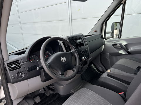 Volkswagen Crafter 50 2.0 TDI L2H1 | Airconditioning | Radio / CD Speler | 6- versnelling | Pick up | BTW vrij | 3 zits | Dubbel Lucht |