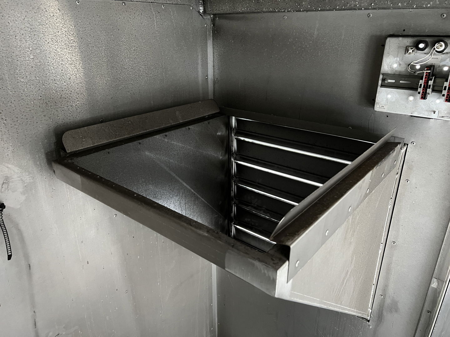 Mercedes-Benz Sprinter | Automaat! | Unieke basis voor oprijwagen | Dubbel Lucht | Airconditioning | Bard Wall-Mount |