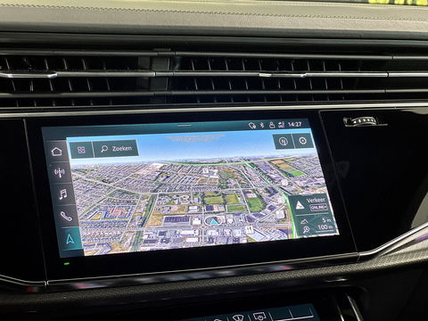 Audi RS Q8 4.0 TFSI RS Q8 quattro | Carbon Optiek Pakket | Dynamic Plus | Keramisch | 23'' lichtmetaal | Panoramadak | Massage | 600 Pk! | Head-up display | Trekhaak | Bang & Olufson |