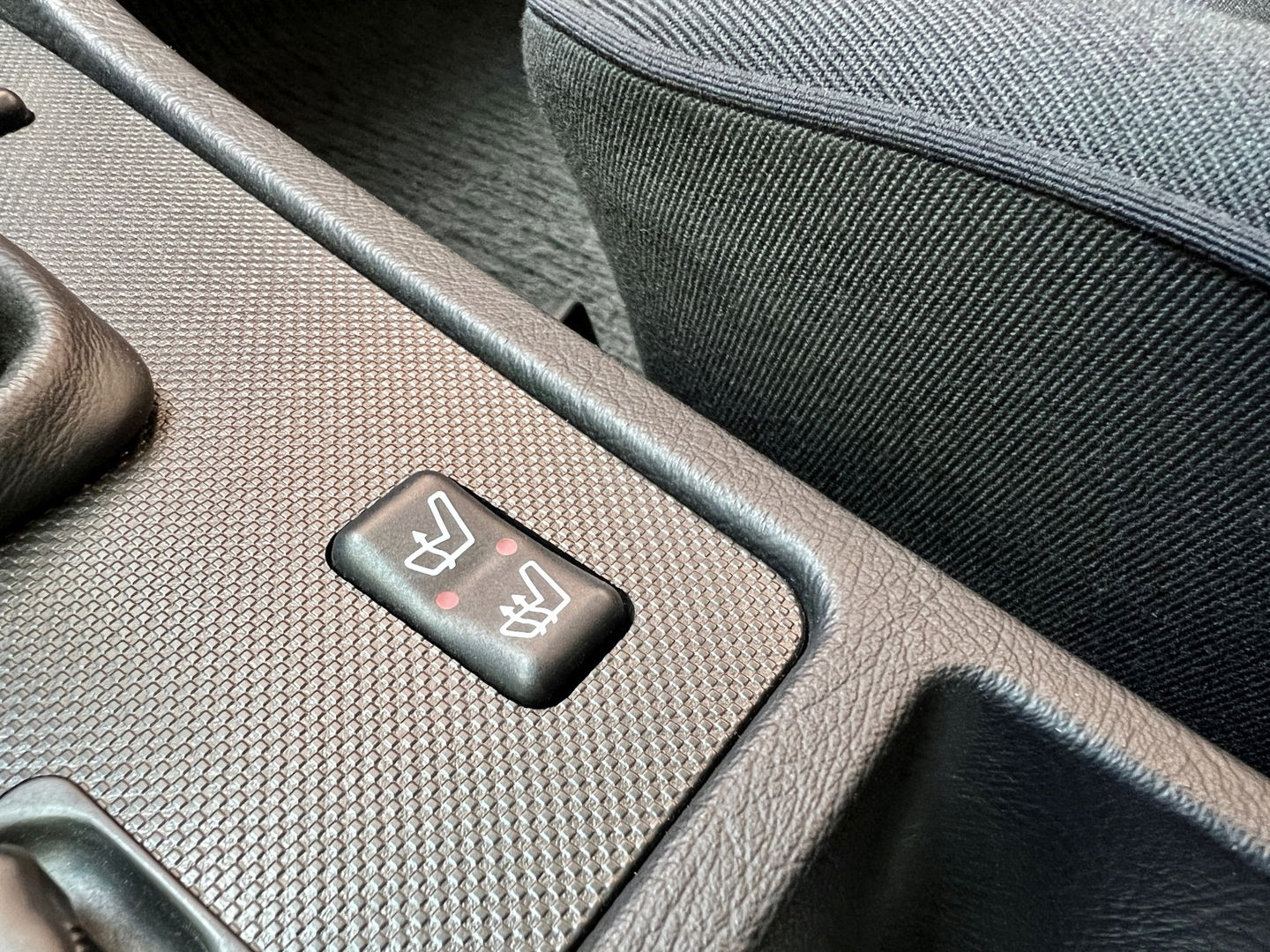 Mercedes-Benz C-Klasse 180 Sport | Schuif - Kanteldak | Stoelverwarming | Parkeersensoren | Elektrische Ramen | Elektrische Spiegels |