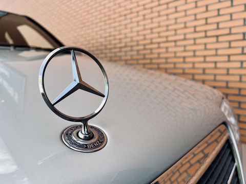 Mercedes-Benz C-Klasse 180 Sport | Schuif - Kanteldak | Stoelverwarming | Parkeersensoren | Elektrische Ramen | Elektrische Spiegels |