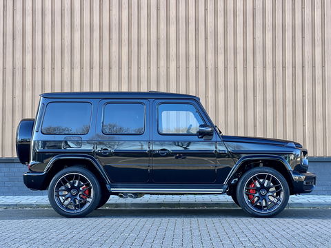 Mercedes-Benz G-Klasse 63 AMG Premium Plus | V8 | Burmester | 22" Lichtmetaal | Lederen bekleding | Massage | Widescreen | Alcantara hemelbekleding | Schuif/kantel dak |