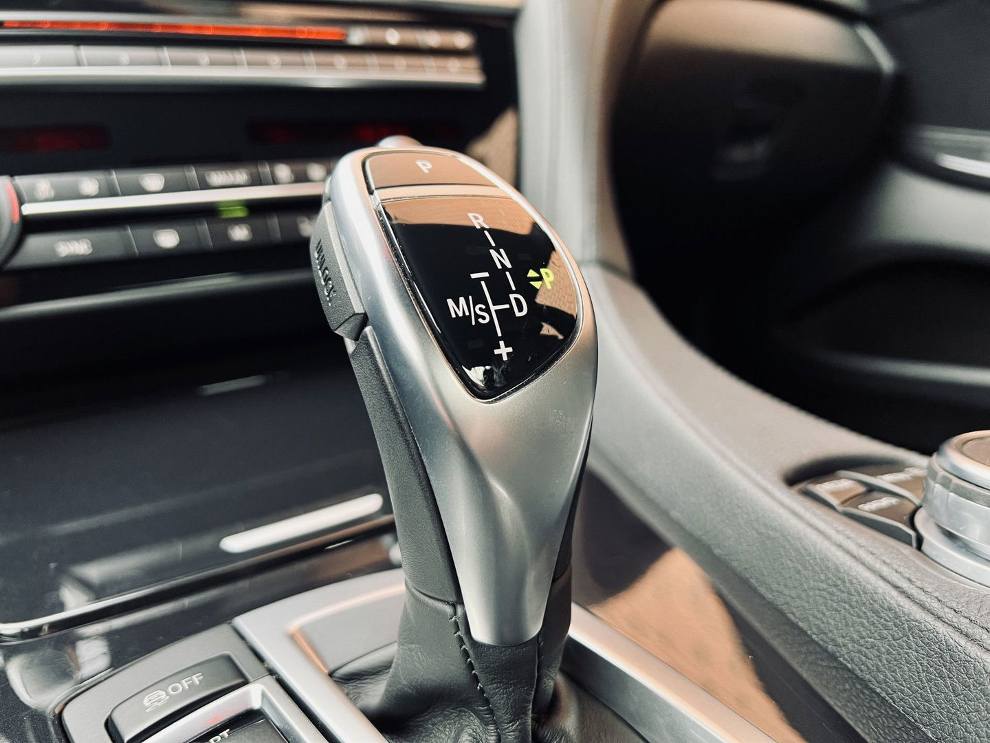 BMW 6 Serie Gran Coupé 640i High Executive | 320 PK! | Panoramadak | Leder | Harman/Kardon | Lane Assist |  Camera | Head-Up Display | Softclose | Led |