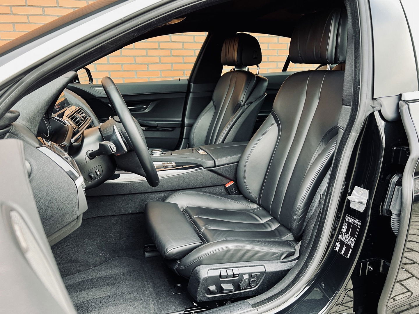 BMW 6 Serie Gran Coupé 640i High Executive | 320 PK! | Panoramadak | Leder | Harman/Kardon | Lane Assist |  Camera | Head-Up Display | Softclose | Led |