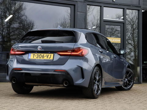 BMW 1-serie 120i M Sport Comfort Pro Pack Innovation | Pano Keyless Harman Kardon Head-Up