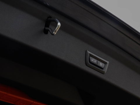 BMW 1-serie 120i M Sport Comfort Pro Pack Innovation | Pano Keyless Harman Kardon Head-Up