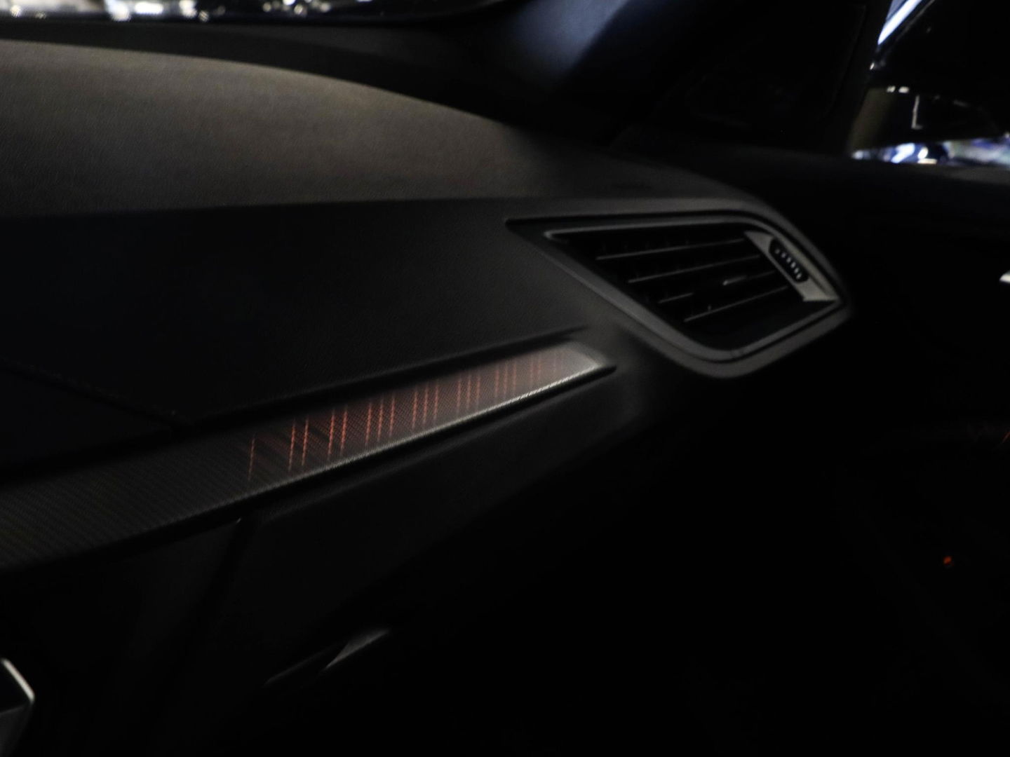 BMW 1-serie 120i M Sport Comfort Pro Pack Innovation | Pano Keyless Harman Kardon Head-Up