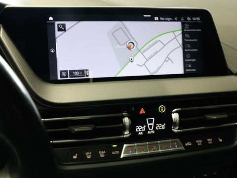 BMW 1-serie 120i M Sport Comfort Pro Pack Innovation | Pano Keyless Harman Kardon Head-Up