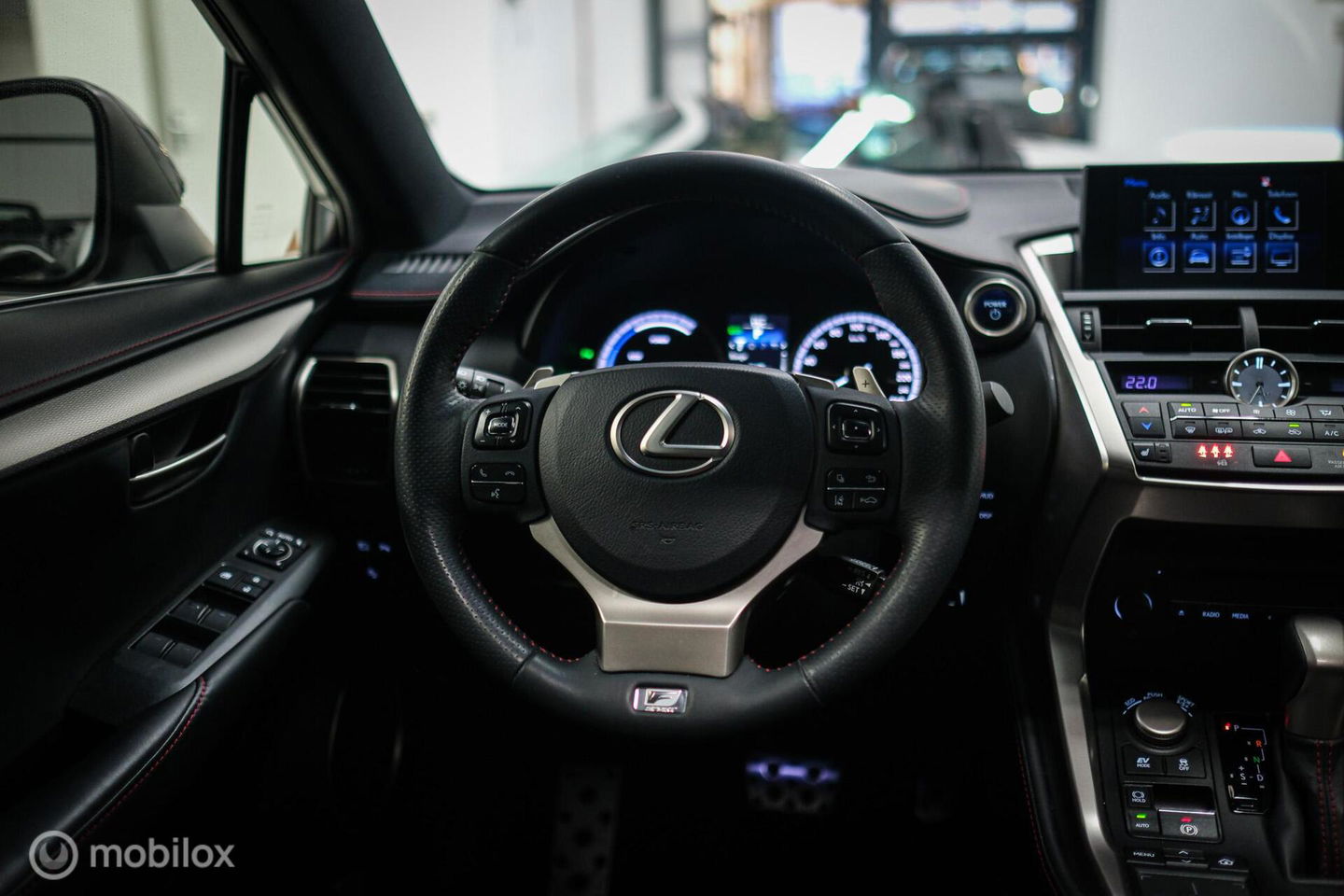 Lexus NX 300h AWD F Sport Line | Dealer onderhouden | Schuifdak | Winterpakket | Parelmoer | LED | Leder | HUD |
