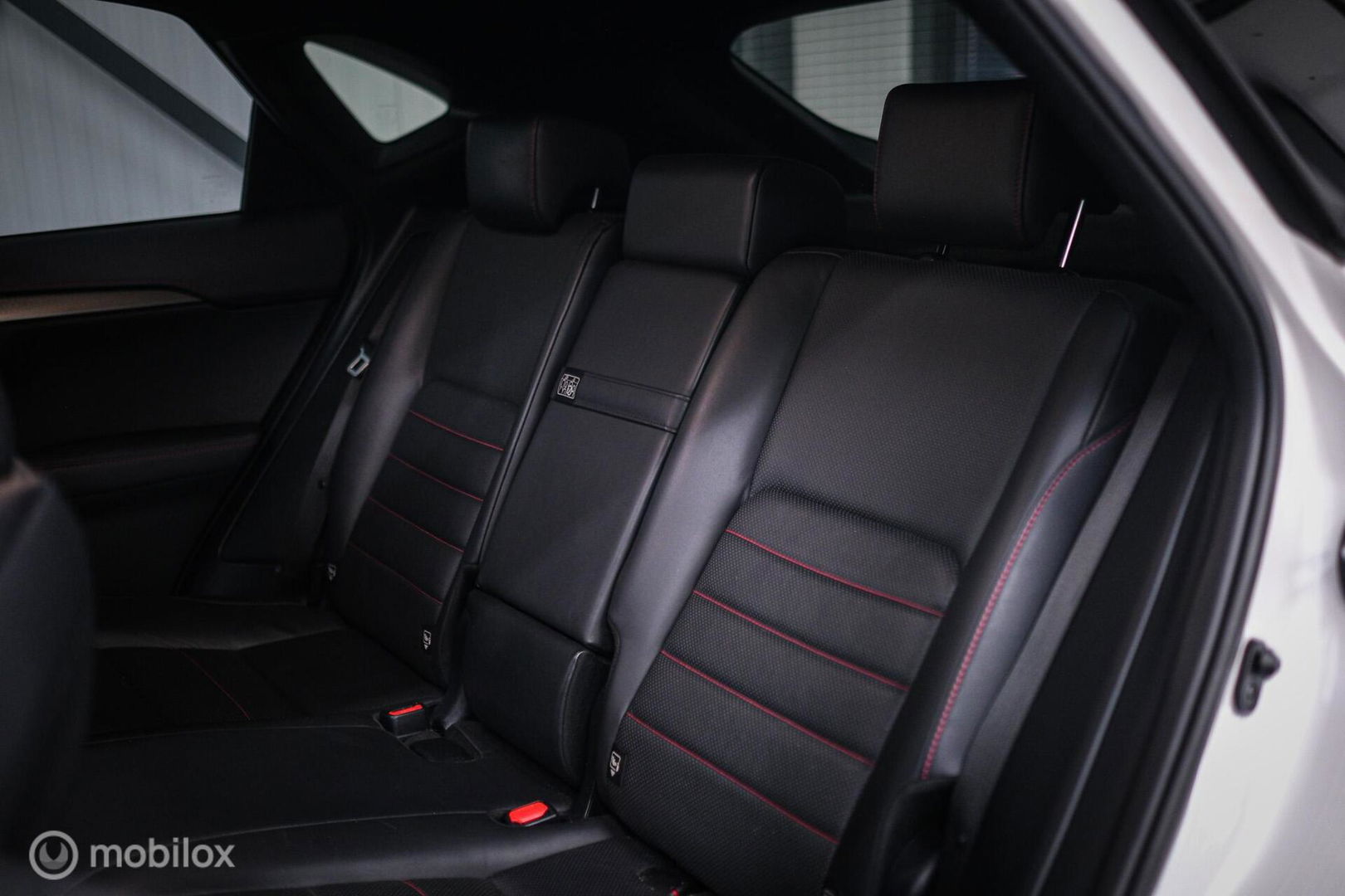 Lexus NX 300h AWD F Sport Line | Dealer onderhouden | Schuifdak | Winterpakket | Parelmoer | LED | Leder | HUD |