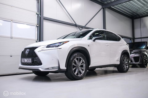 Lexus NX 300h AWD F Sport Line | Dealer onderhouden | Schuifdak | Winterpakket | Parelmoer | LED | Leder | HUD |