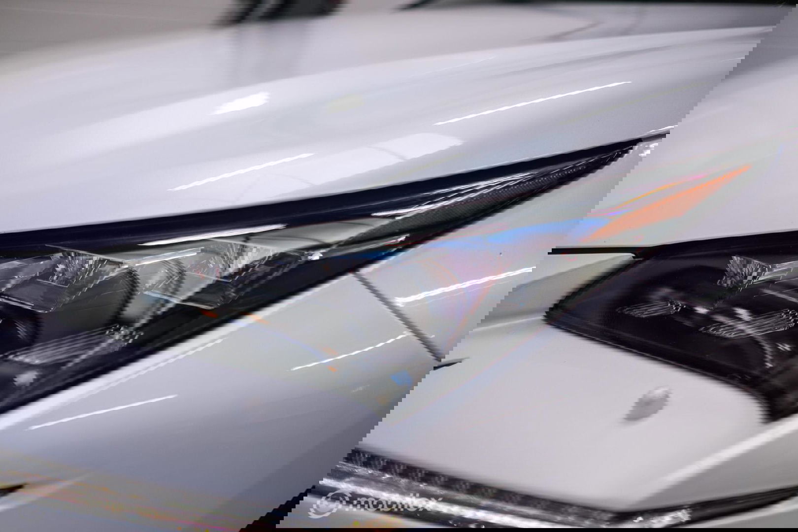 Lexus NX 300h AWD F Sport Line | Dealer onderhouden | Schuifdak | Winterpakket | Parelmoer | LED | Leder | HUD |