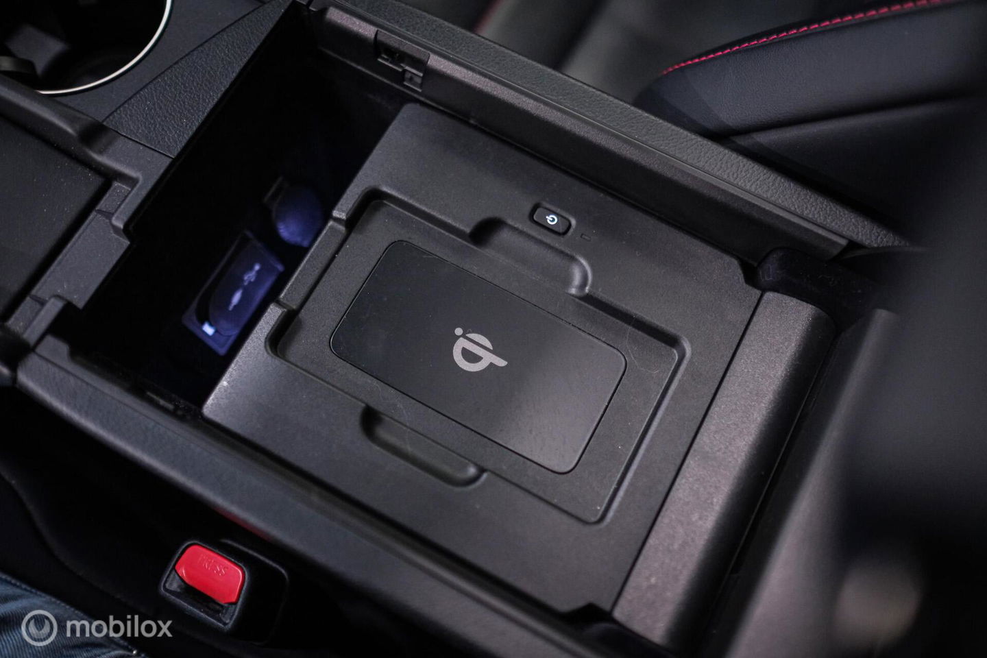 Lexus NX 300h AWD F Sport Line | Dealer onderhouden | Schuifdak | Winterpakket | Parelmoer | LED | Leder | HUD |