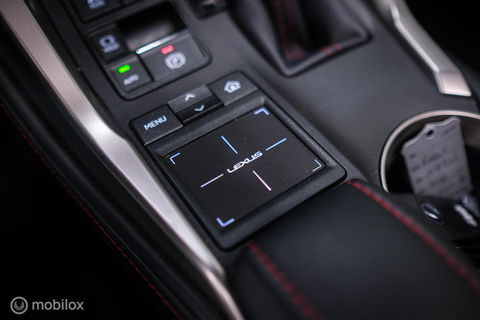 Lexus NX 300h AWD F Sport Line | Dealer onderhouden | Schuifdak | Winterpakket | Parelmoer | LED | Leder | HUD |