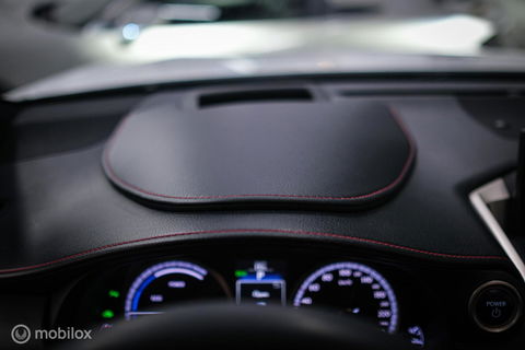 Lexus NX 300h AWD F Sport Line | Dealer onderhouden | Schuifdak | Winterpakket | Parelmoer | LED | Leder | HUD |