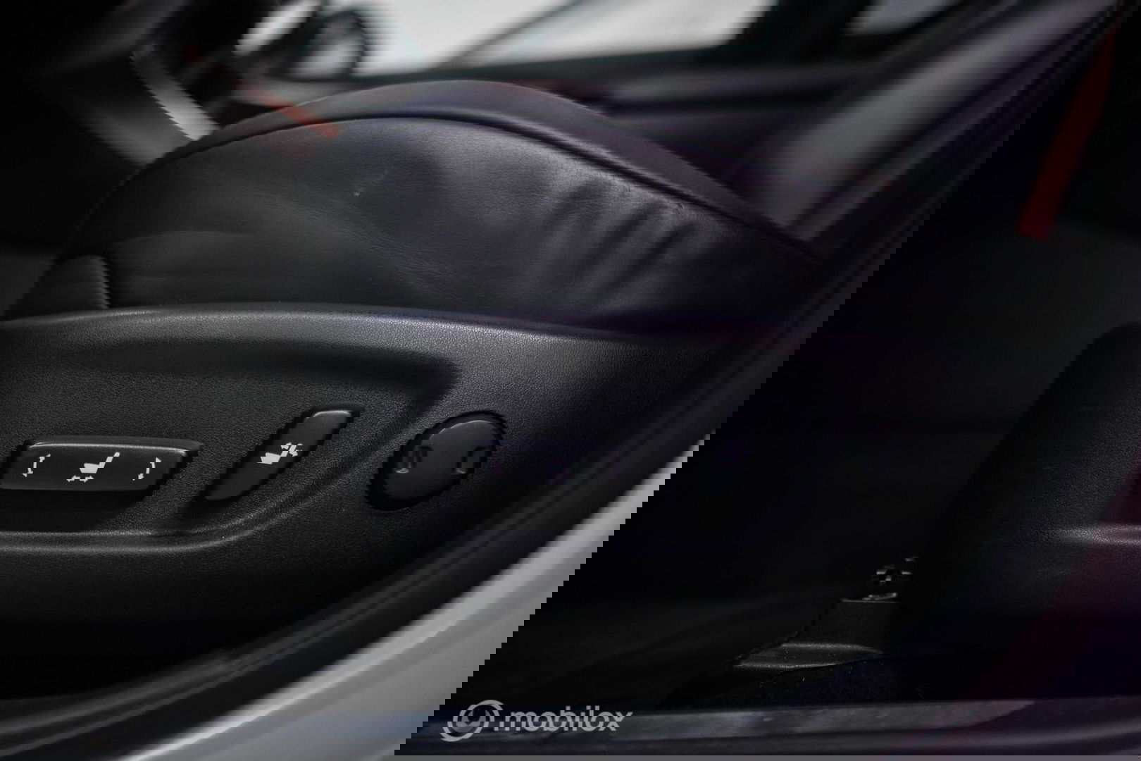 Lexus NX 300h AWD F Sport Line | Dealer onderhouden | Schuifdak | Winterpakket | Parelmoer | LED | Leder | HUD |