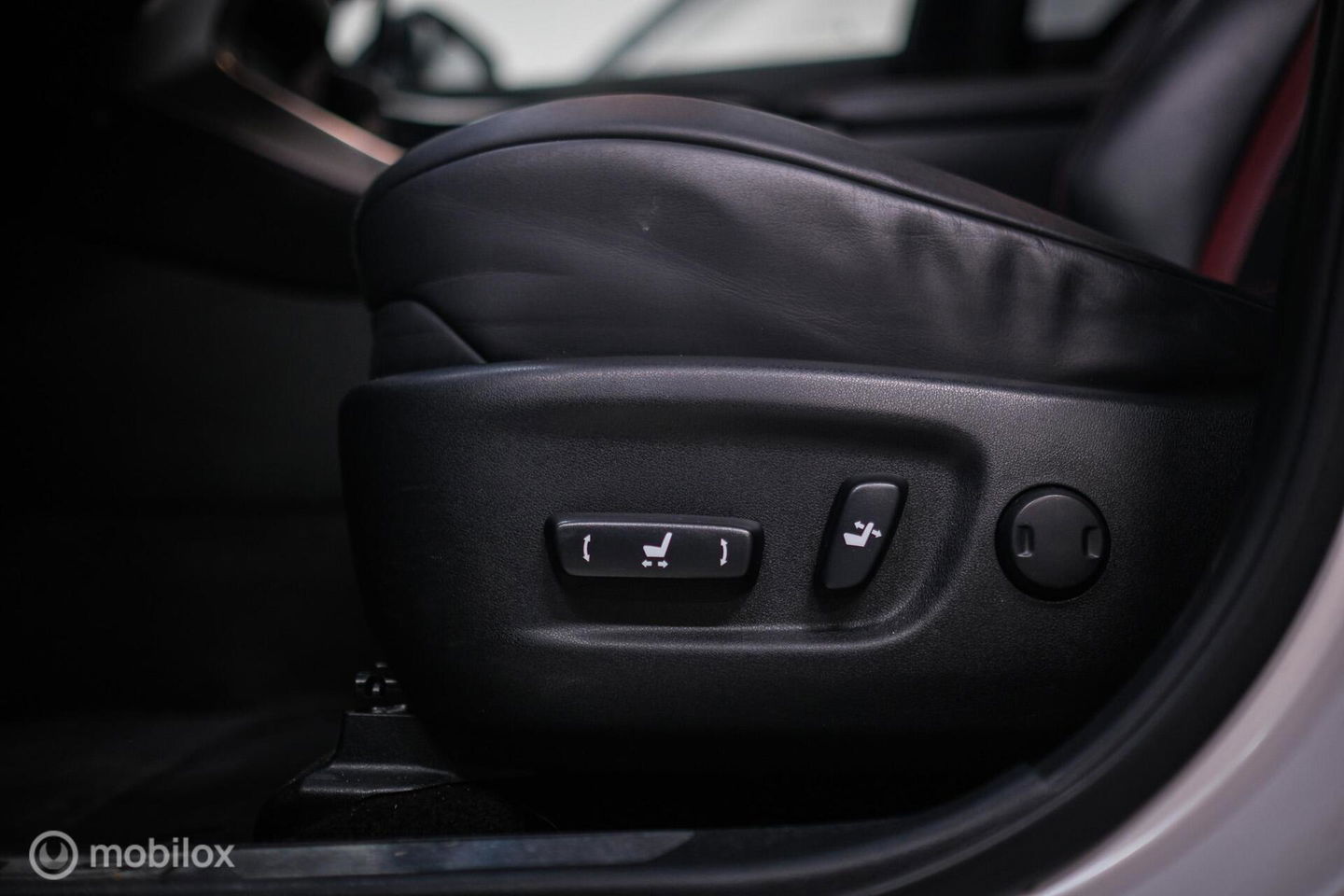 Lexus NX 300h AWD F Sport Line | Dealer onderhouden | Schuifdak | Winterpakket | Parelmoer | LED | Leder | HUD |