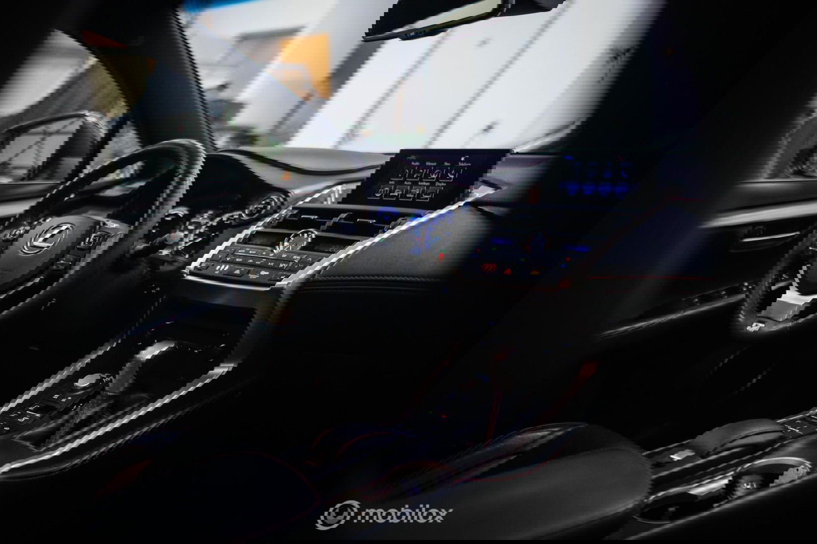 Lexus NX 300h AWD F Sport Line | Dealer onderhouden | Schuifdak | Winterpakket | Parelmoer | LED | Leder | HUD |