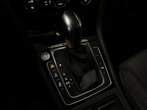 Volkswagen Golf 2.0 TSI 4Motion R Pano|Dynaudio|Sfeer|Keyless