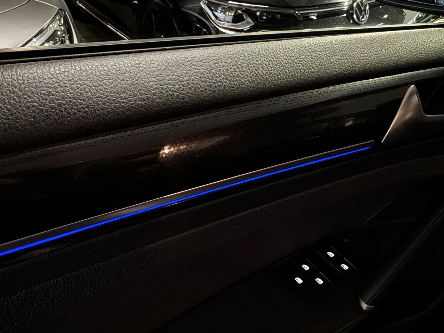 Volkswagen Golf 2.0 TSI 4Motion R Pano|Dynaudio|Sfeer|Keyless