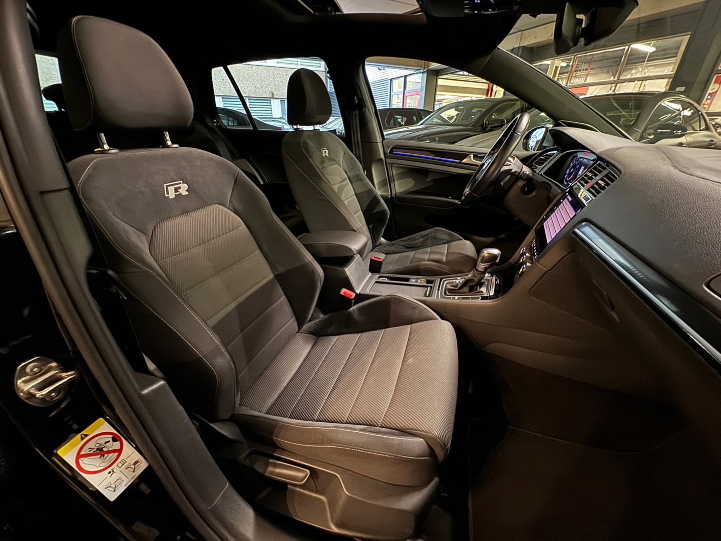 Volkswagen Golf 2.0 TSI 4Motion R Pano|Dynaudio|Sfeer|Keyless