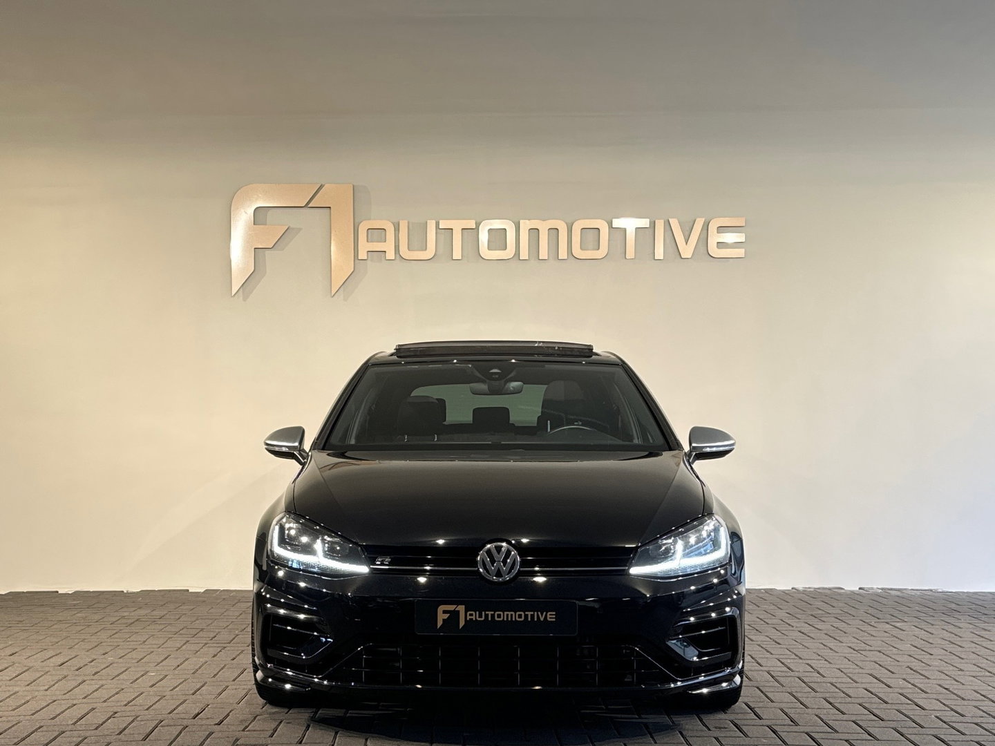 Volkswagen Golf 2.0 TSI 4Motion R Pano|Dynaudio|Sfeer|Keyless