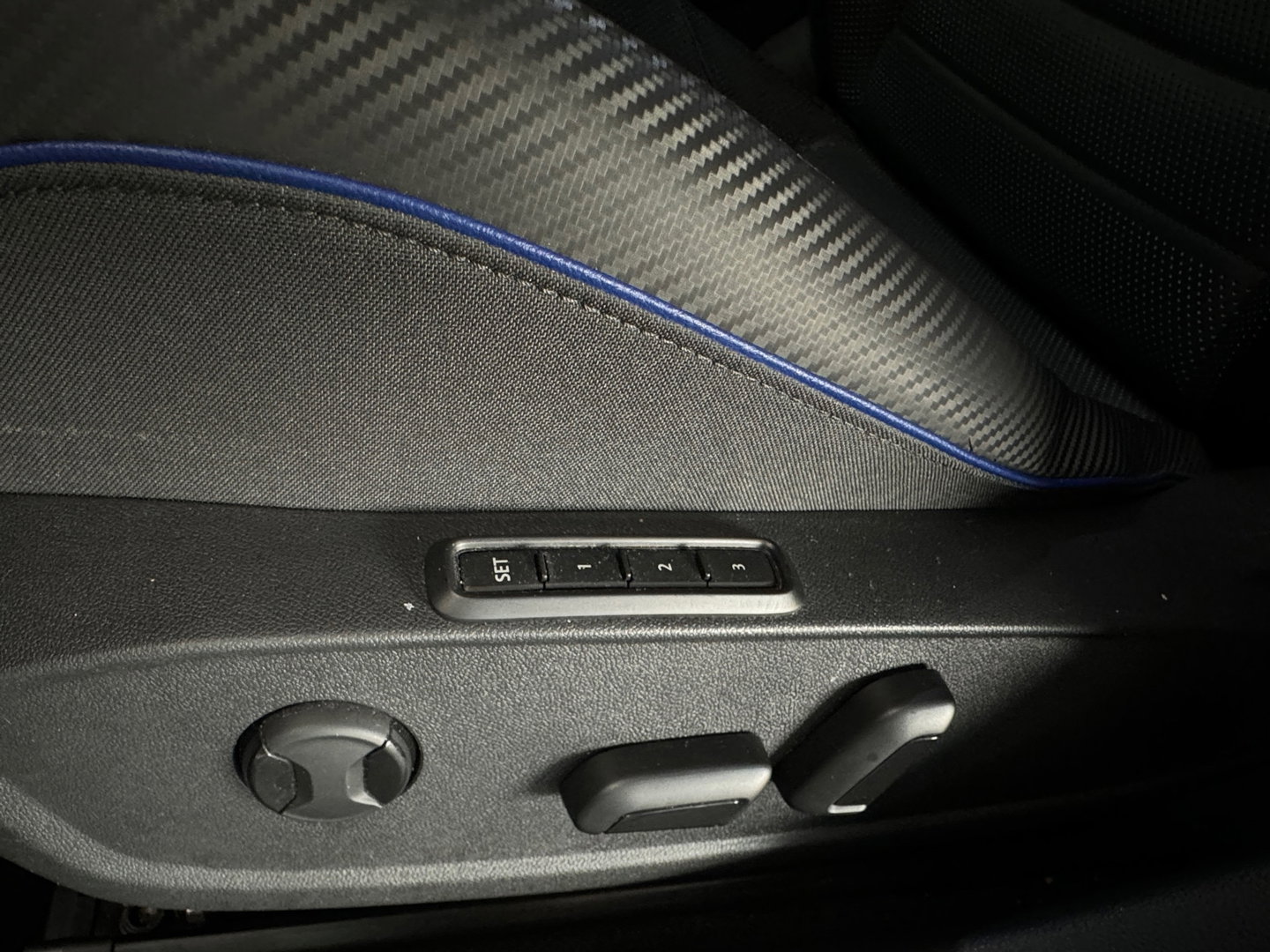 Volkswagen Golf 2.0 TSI R 4M Performance Pano|HuD|H/K|Akrapovic