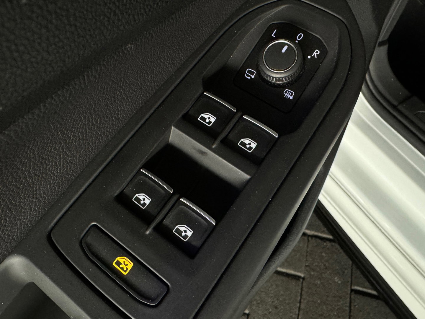 Volkswagen Golf 2.0 TSI R 4M Performance Pano|HuD|H/K|Akrapovic