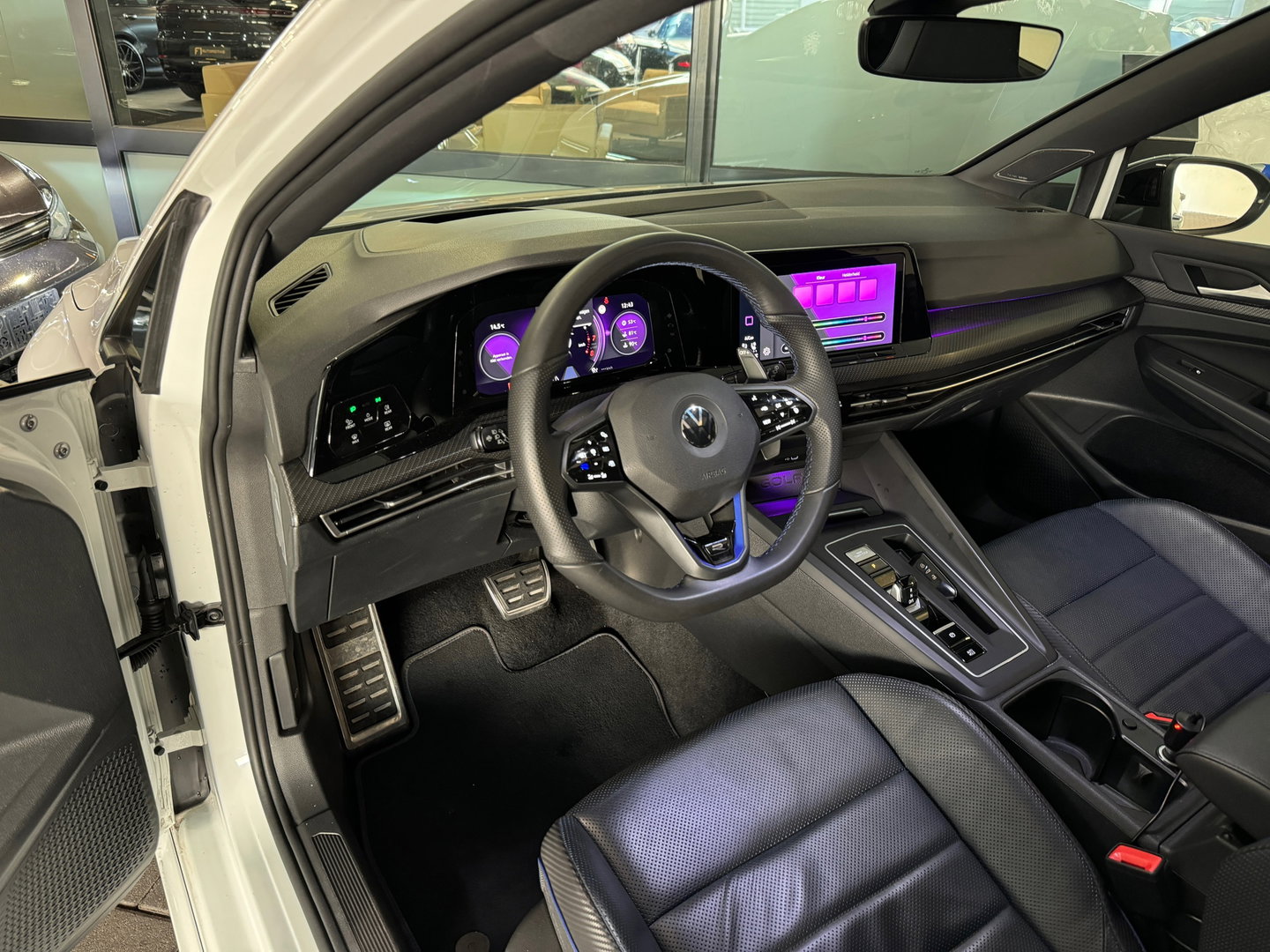 Volkswagen Golf 2.0 TSI R 4M Performance Pano|HuD|H/K|Akrapovic