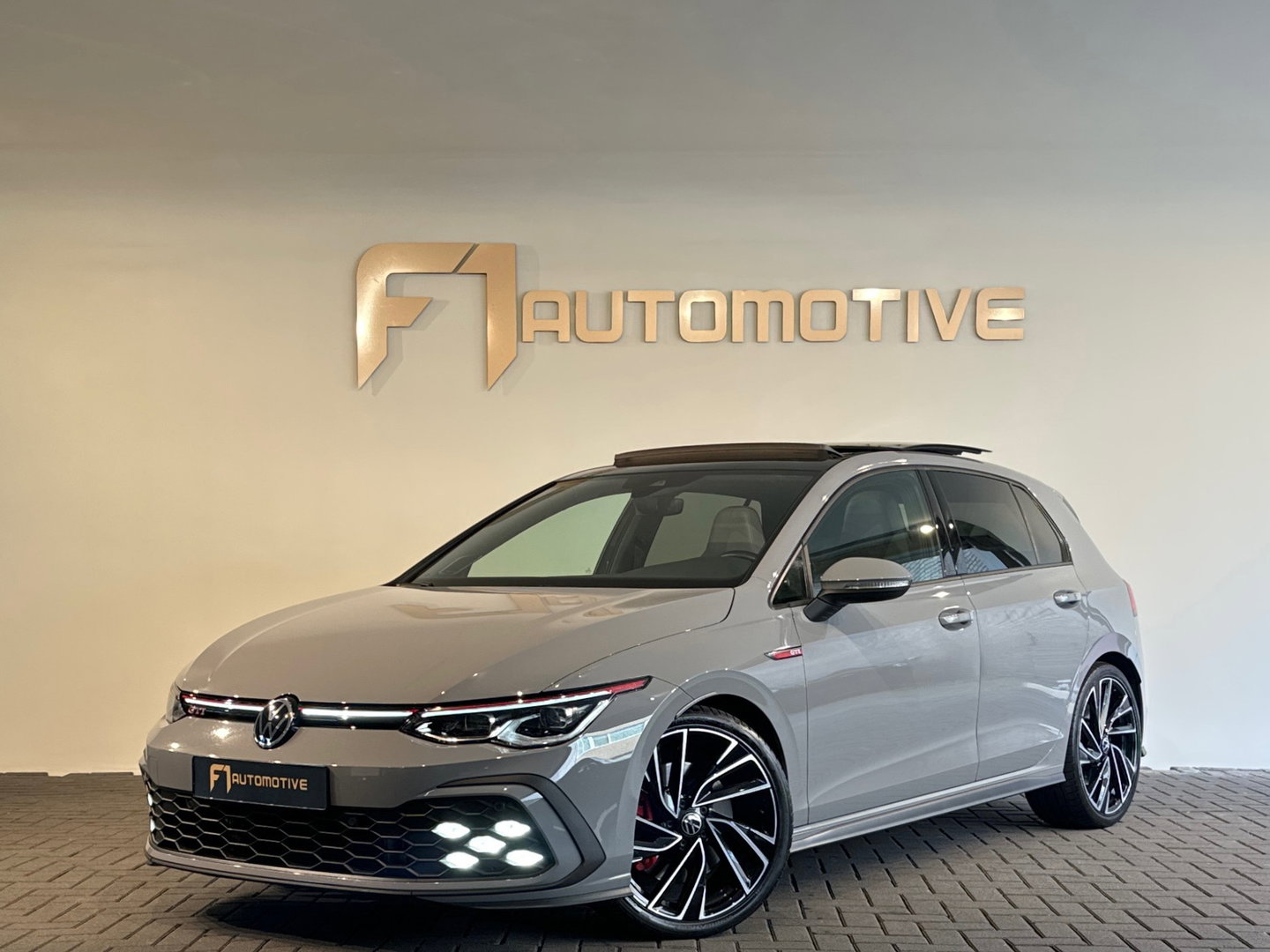 Volkswagen Golf 2.0 TSI GTI Pano|H/K|IQ|Sfeer|Memory|CarPlay