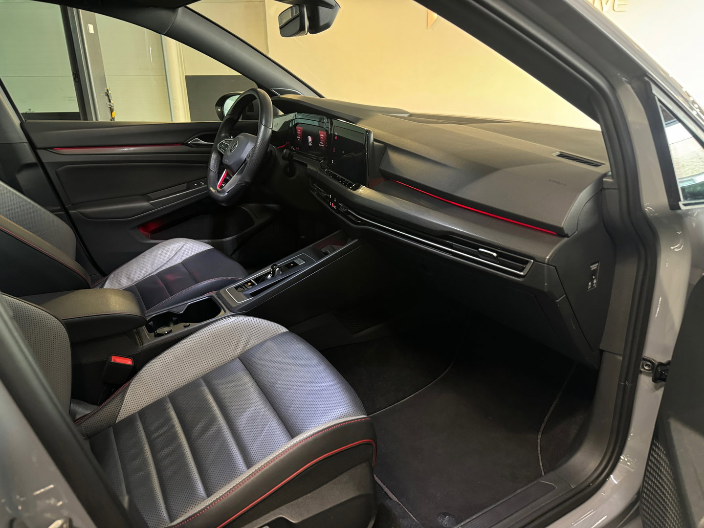 Volkswagen Golf 2.0 TSI GTI Pano|H/K|IQ|Sfeer|Memory|CarPlay