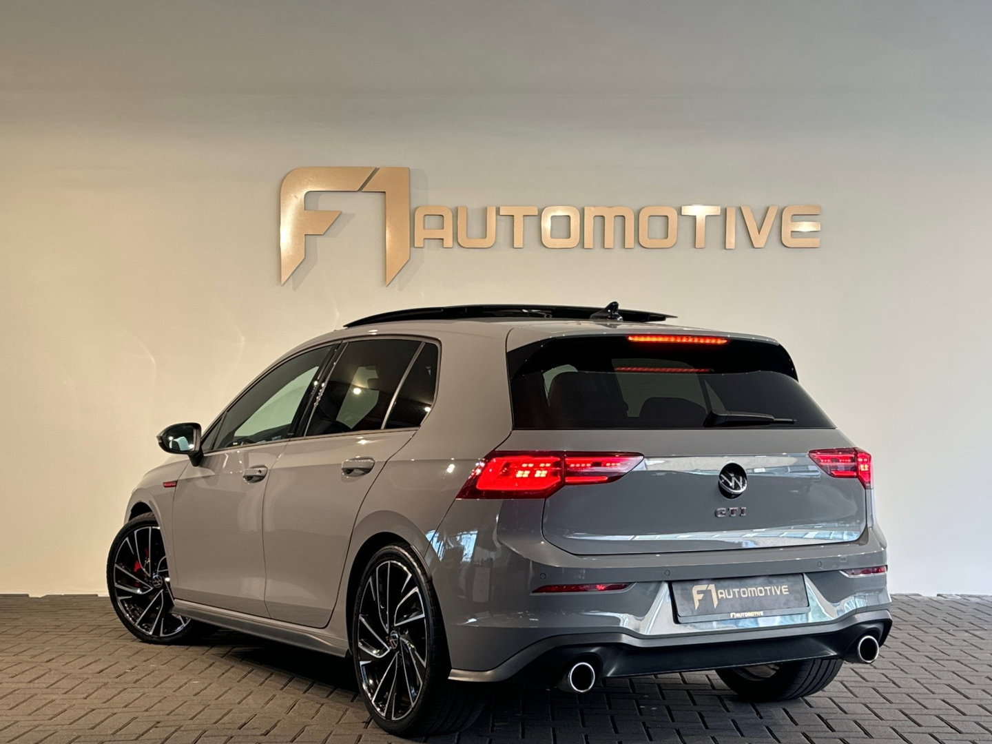 Volkswagen Golf 2.0 TSI GTI Pano|H/K|IQ|Sfeer|Memory|CarPlay