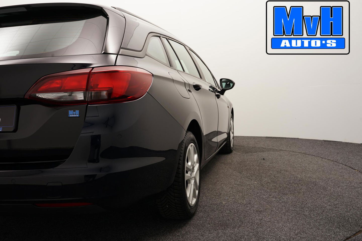 Opel Astra Sports Tourer 1.0 Online Edition|TREKH|CARPLAY|NAP