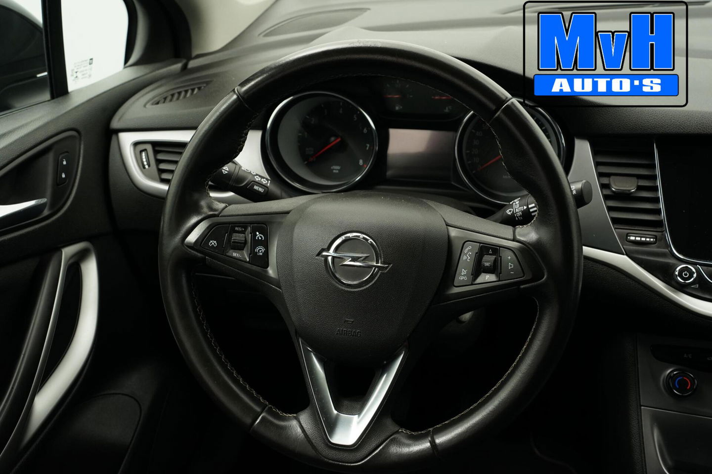 Opel Astra Sports Tourer 1.0 Online Edition|TREKH|CARPLAY|NAP