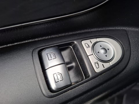 Mercedes-Benz Vito 114 CDI Lang AUTOMAAT / CRUISE CONTROLE / TREKHAAK / CAMERA / NAVI