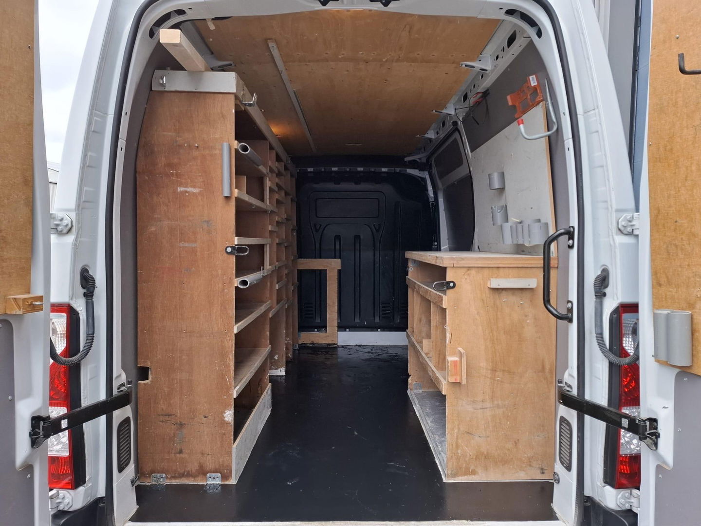 Opel Movano 2.3 Turbo L2H2 DC AIRCO / CRUISE CONTROLE / NAVI / CARPLAY / WERKPLAATS / KASTEN