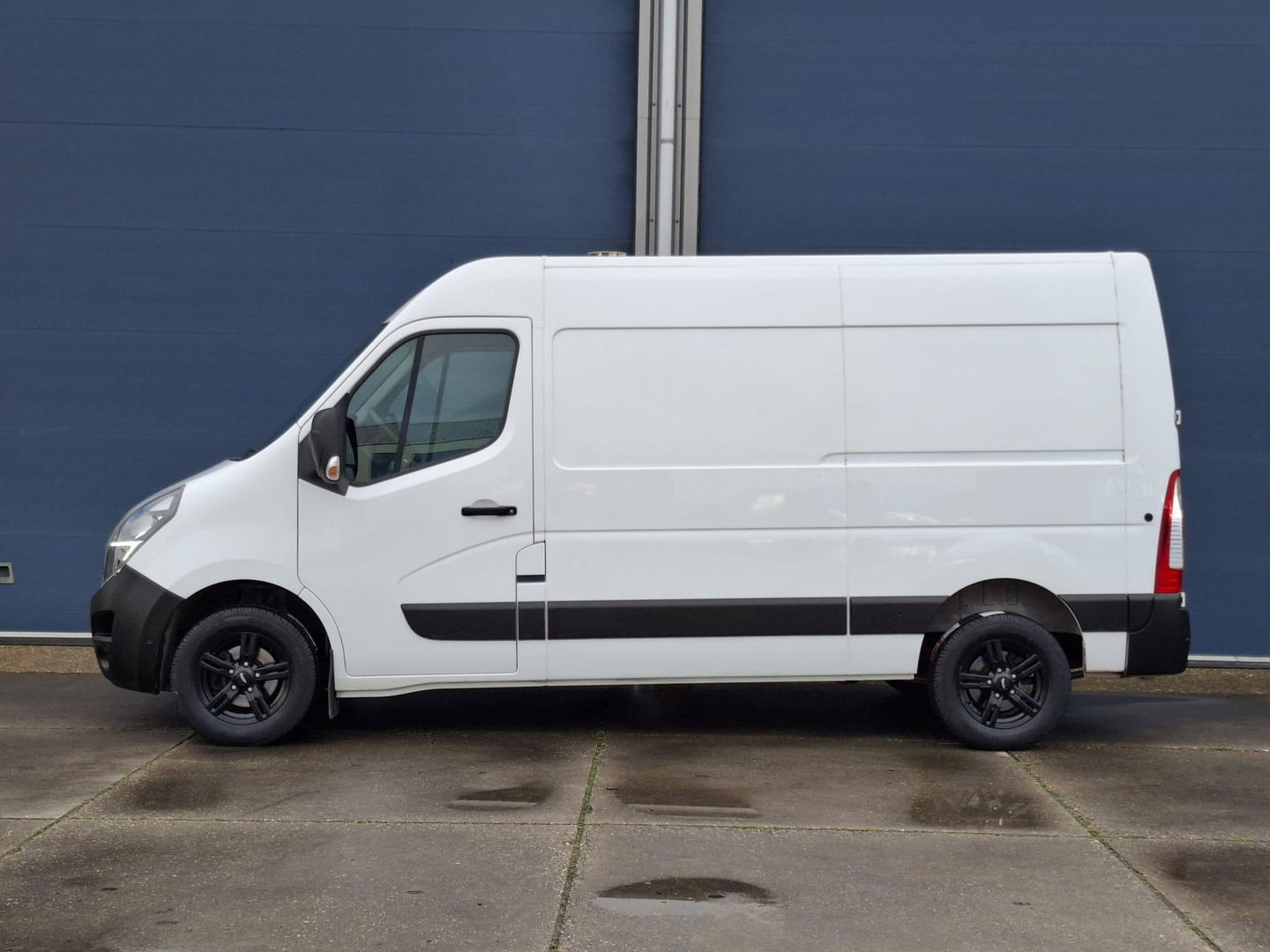 Opel Movano 2.3 Turbo L2H2 DC AIRCO / CRUISE CONTROLE / NAVI / CARPLAY / WERKPLAATS / KASTEN