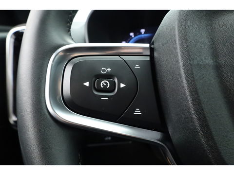 Volvo XC40 Recharge Plus | 70 kWh | 425 Km | ACC | Blis | Camera | Stoel & stuur Verwarming | Carplay |