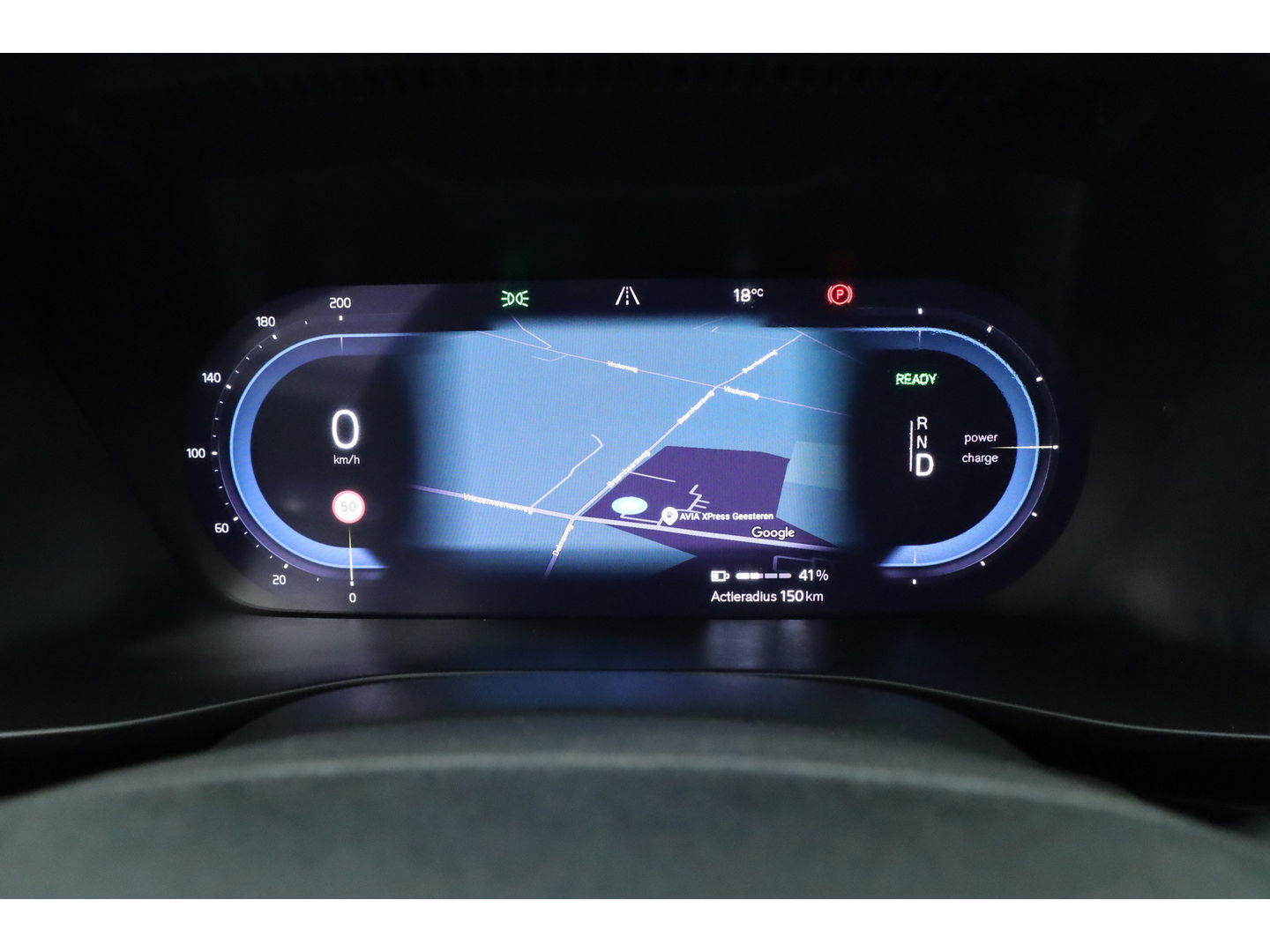 Volvo XC40 Recharge Plus | 70 kWh | 425 Km | ACC | Blis | Camera | Stoel & stuur Verwarming | Carplay |