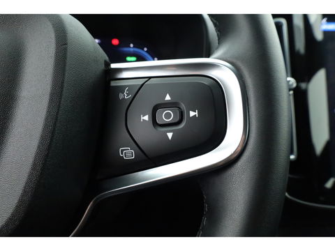 Volvo XC40 Recharge Plus | 70 kWh | 425 Km | ACC | Blis | Camera | Stoel & stuur Verwarming | Carplay |
