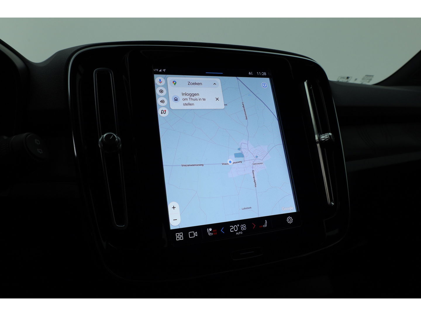 Volvo XC40 Recharge Plus | 70 kWh | 425 Km | ACC | Blis | Camera | Stoel & stuur Verwarming | Carplay |
